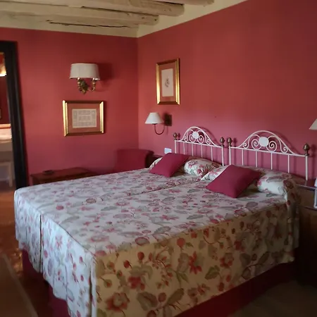 Caserio De Lobones 5* Segovia